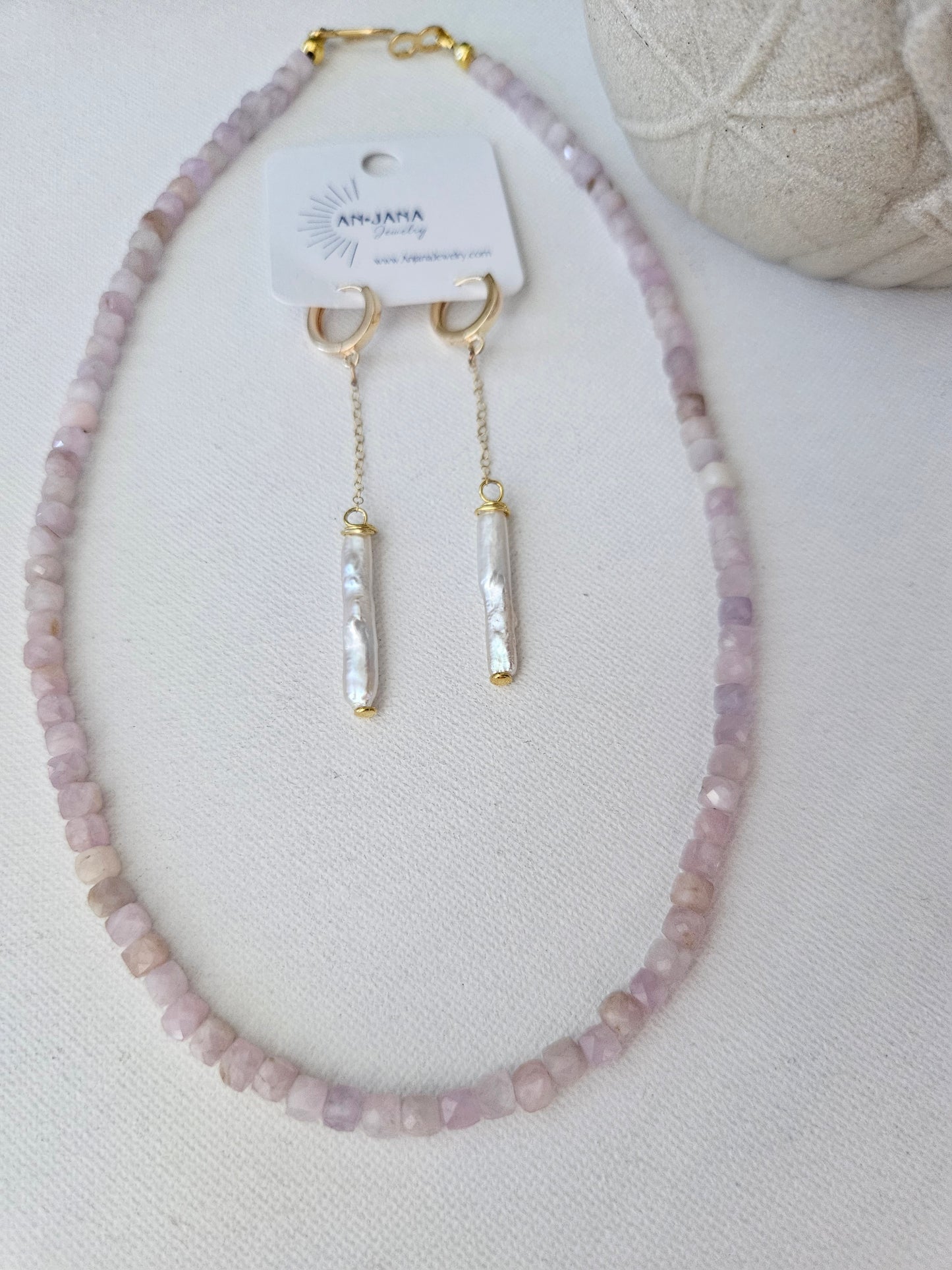 Pearl liner Earrings