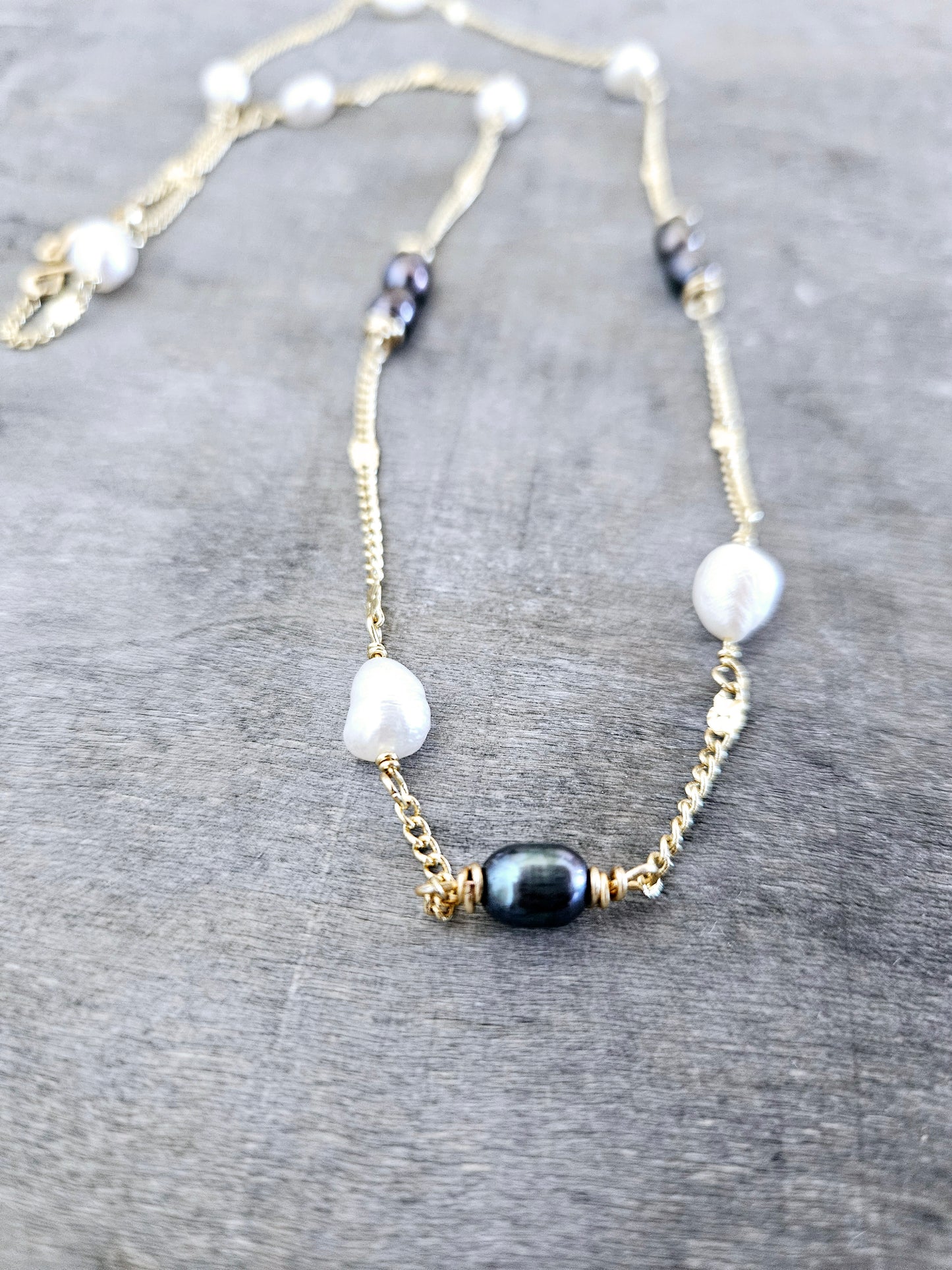 Dana Mixed Pearl Necklace