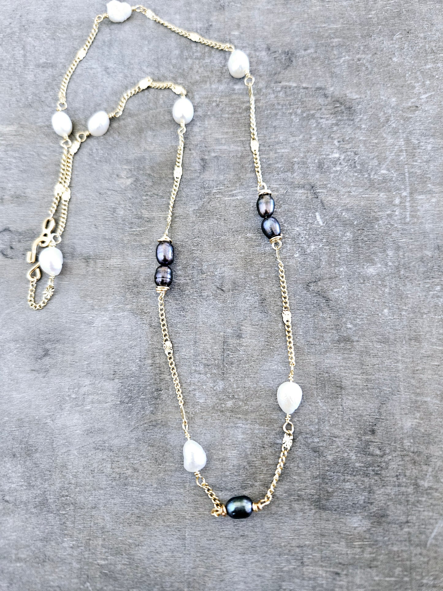 Dana Mixed Pearl Necklace